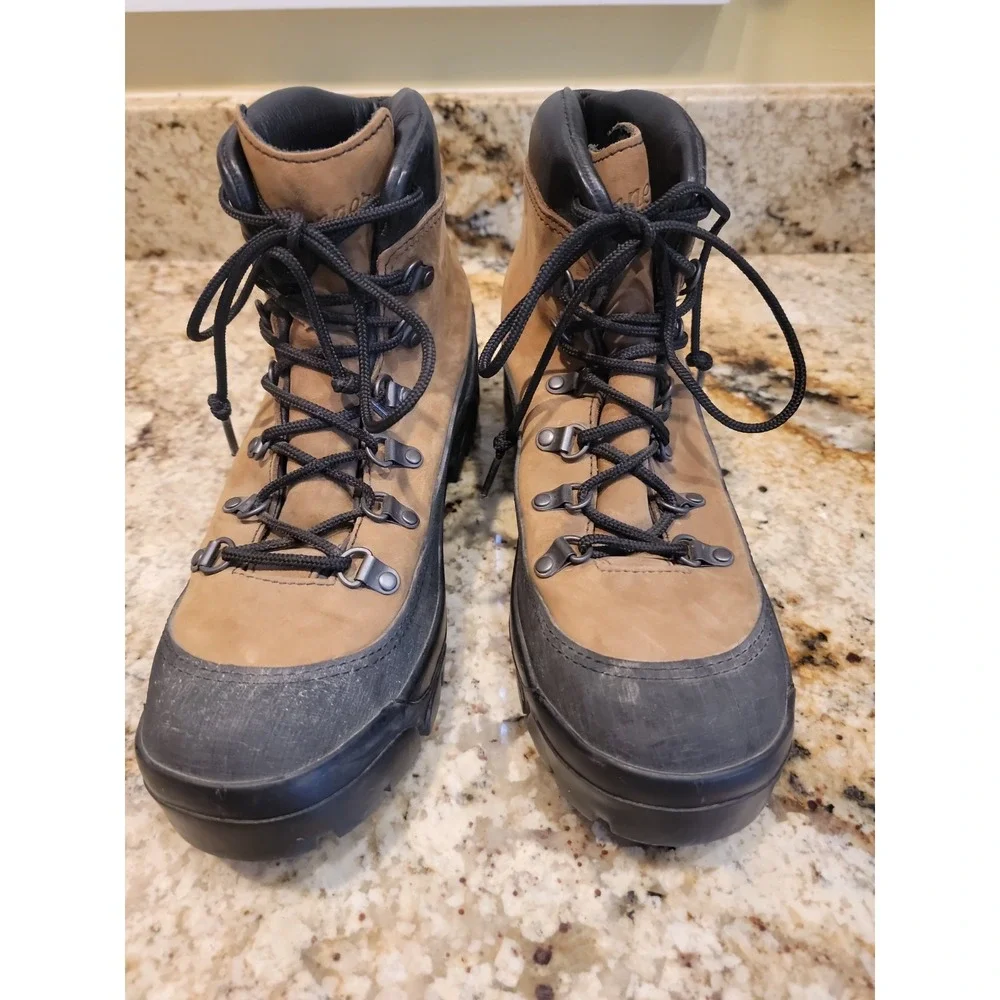 Danner combat hiker